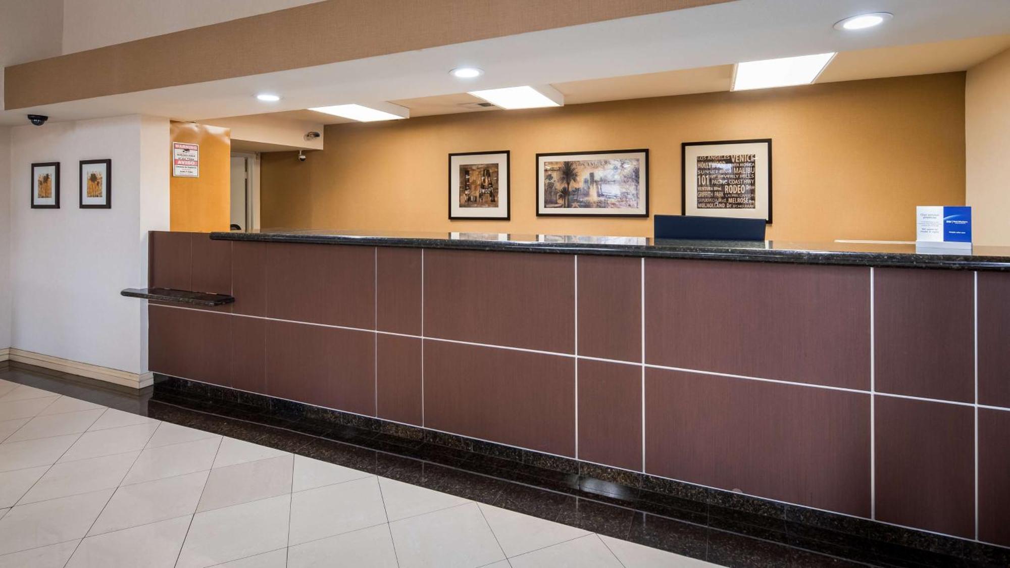 Best Western Norwalk Inn Buitenkant foto